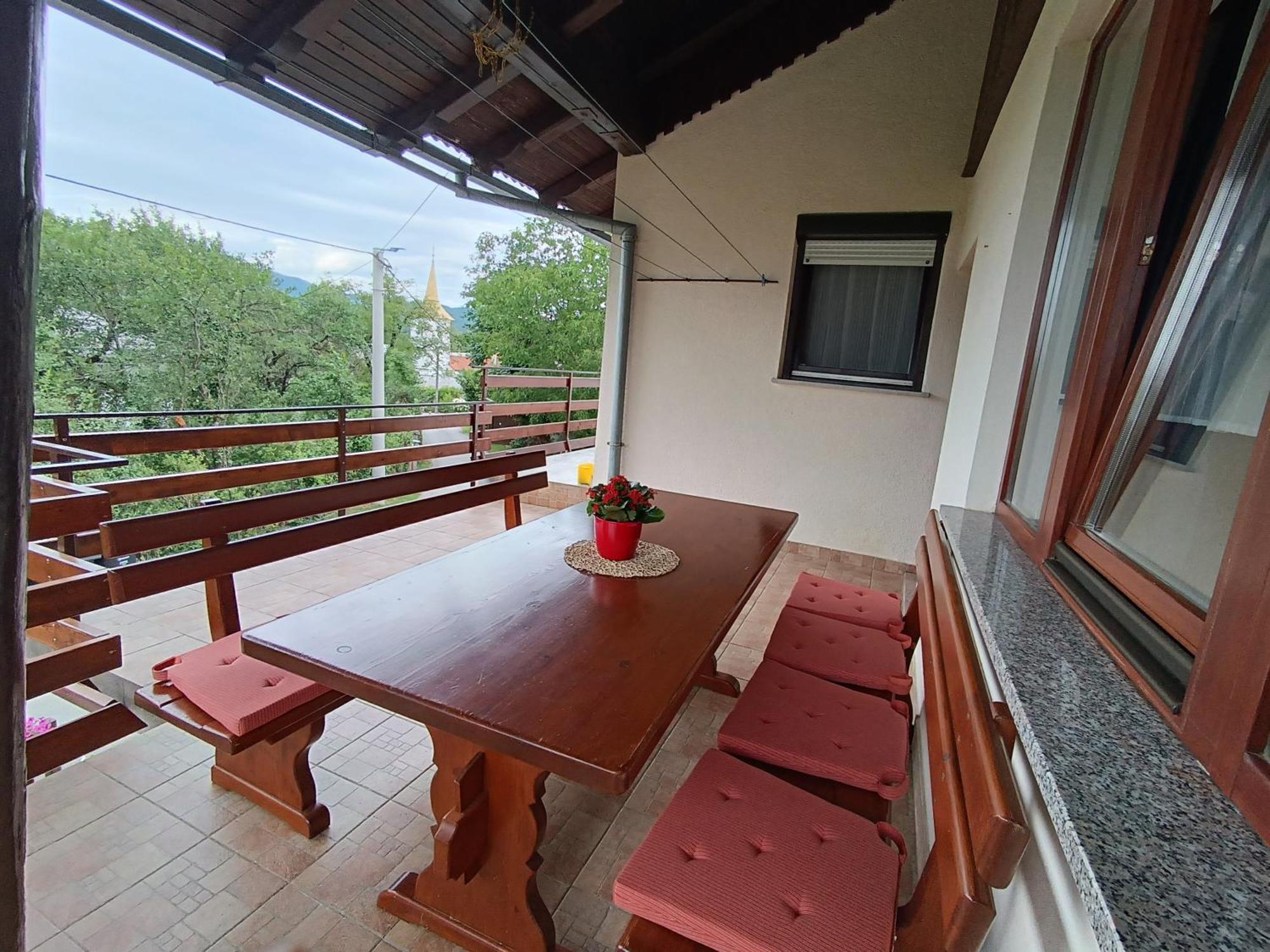 Apartma Mihatovi Пивка Экстерьер фото