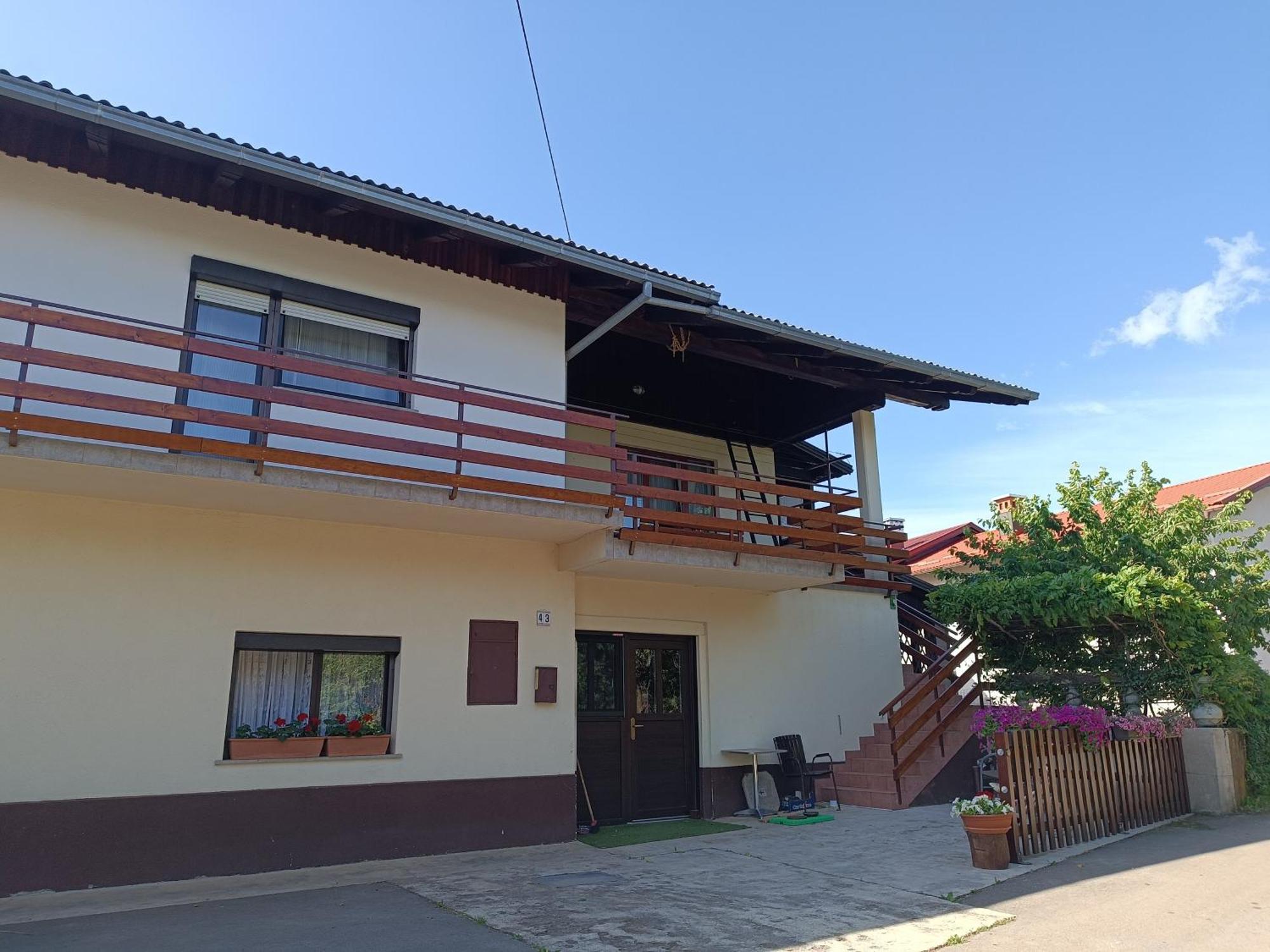 Apartma Mihatovi Пивка Экстерьер фото